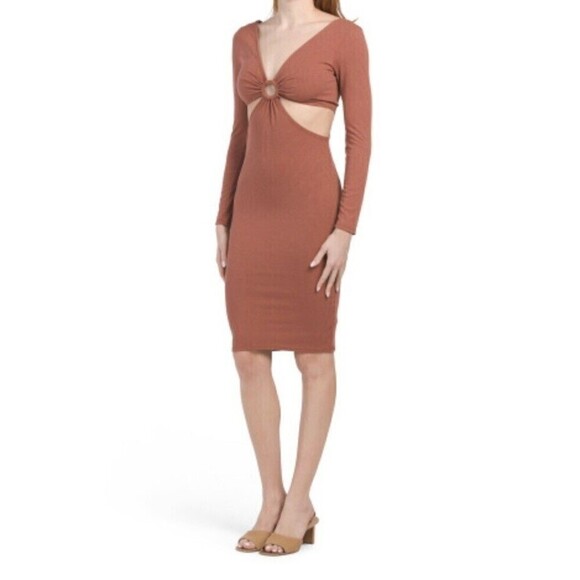 Women’s Lush V-Neck O-Ring Cutout Midi Dress Mahogany Size M new without tag - Picture 1 of 16
